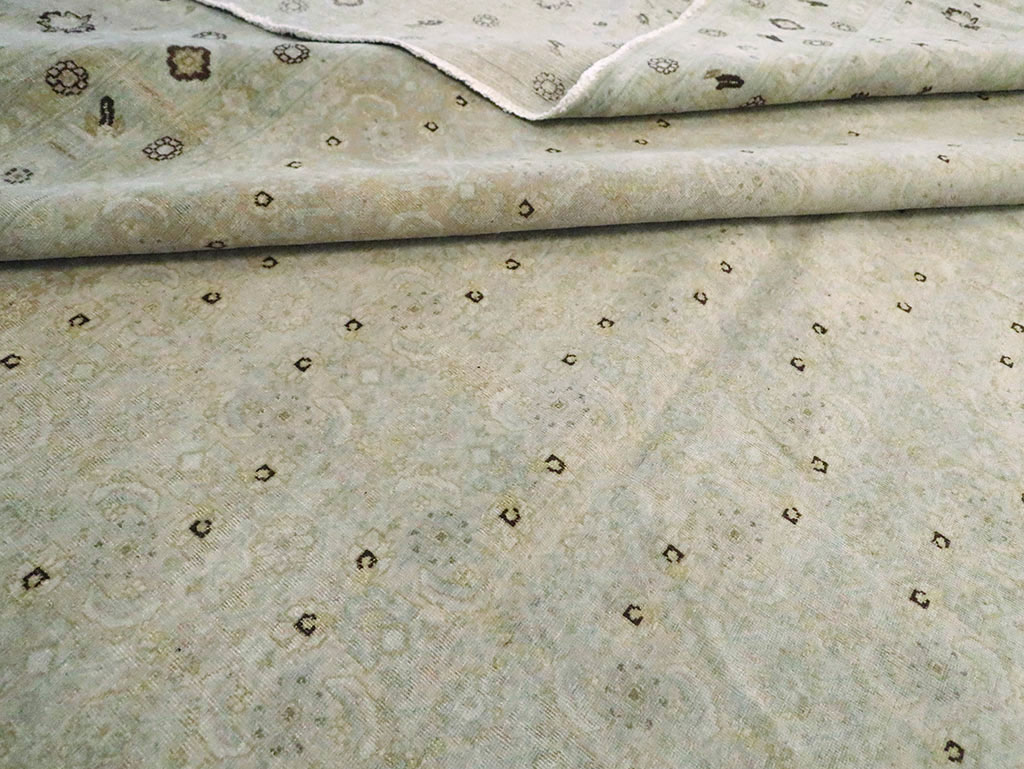 Antique Persian Tabriz Carpet, No.22397 - Gsblank