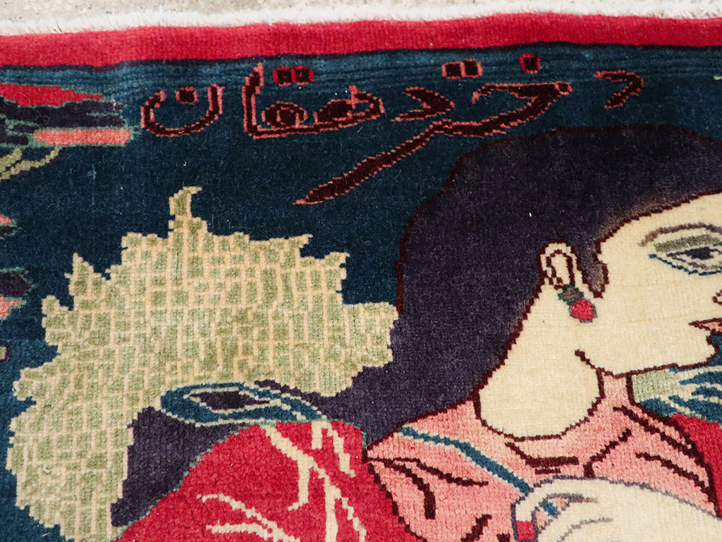 Vintage Persian Mahal Pictorial Rug, No.22402 - Gsblank