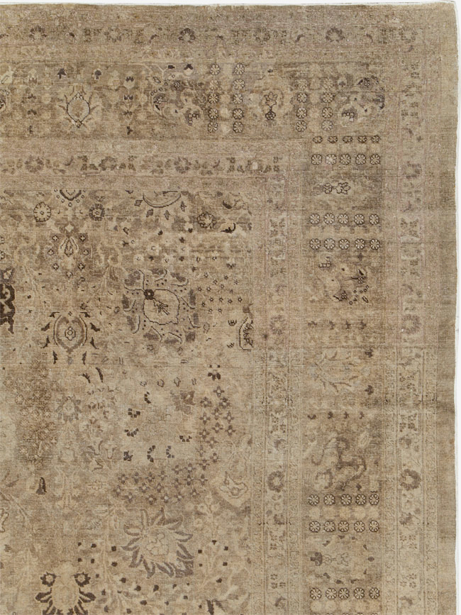 Antique Persian Tabriz Carpet, No.22431 - Gsblank