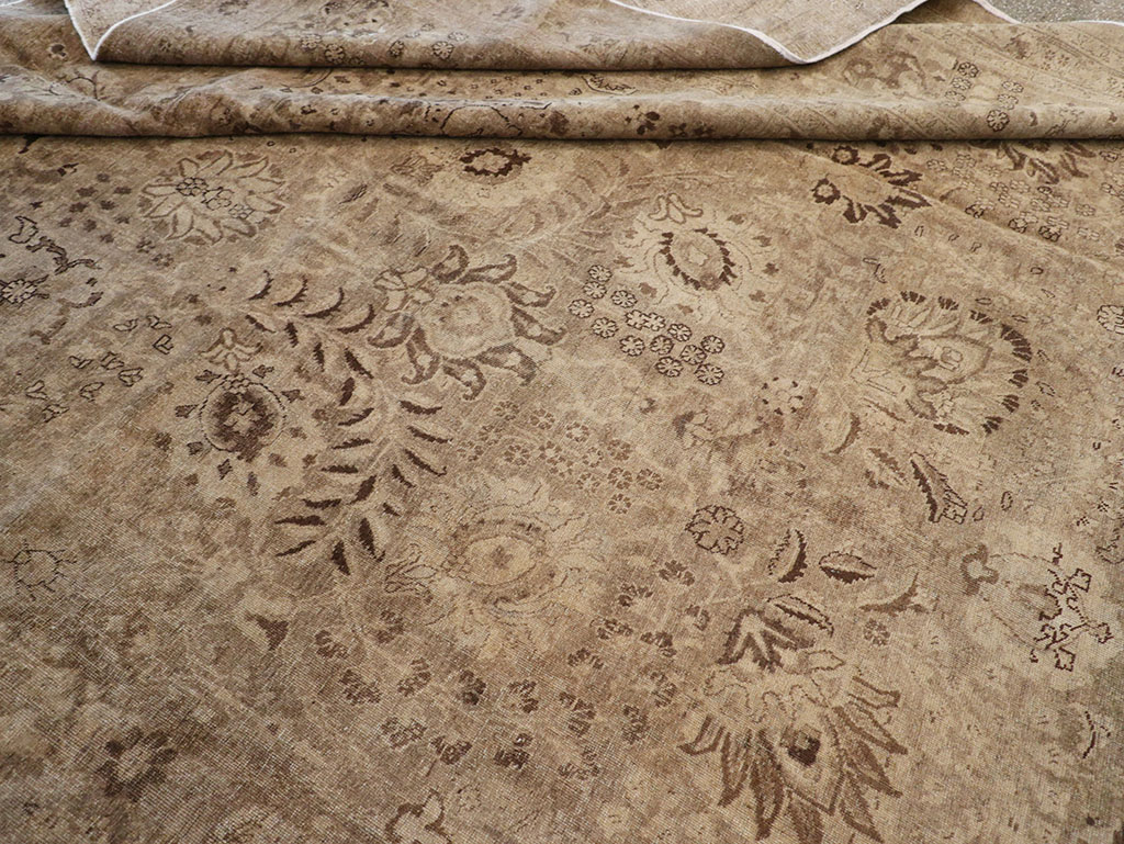 Antique Persian Tabriz Carpet, No.22431 - Gsblank