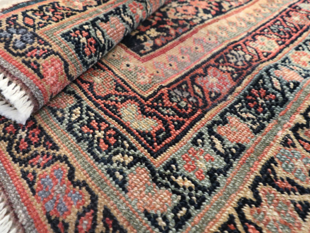Antique Persian Bidjar Rug, No.22441 - Gsblank