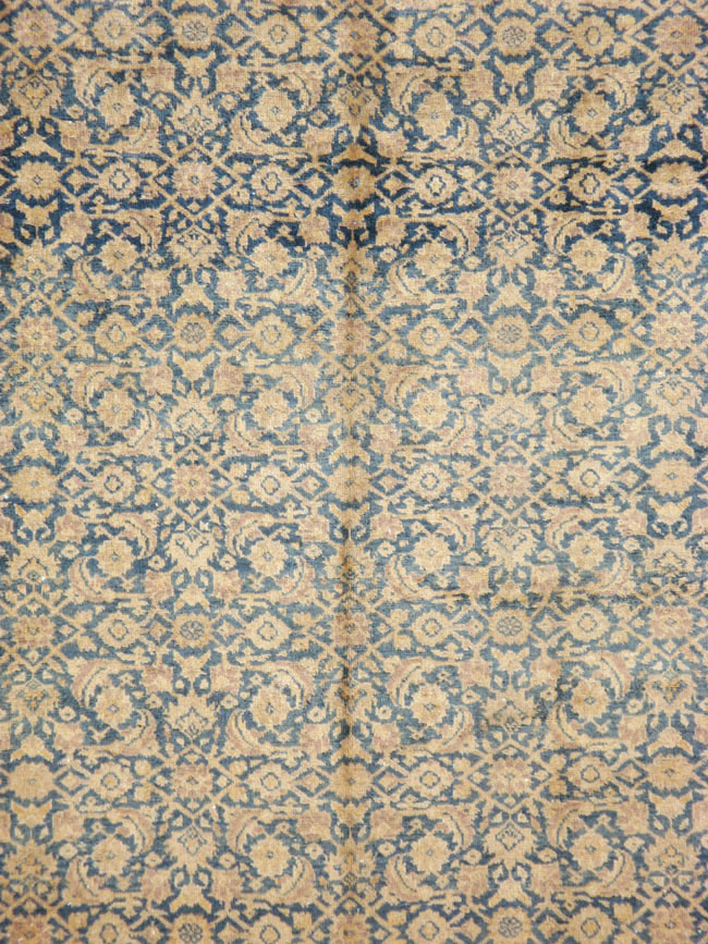 Antique Persian Mahal Carpet, No.22475 - Gsblank