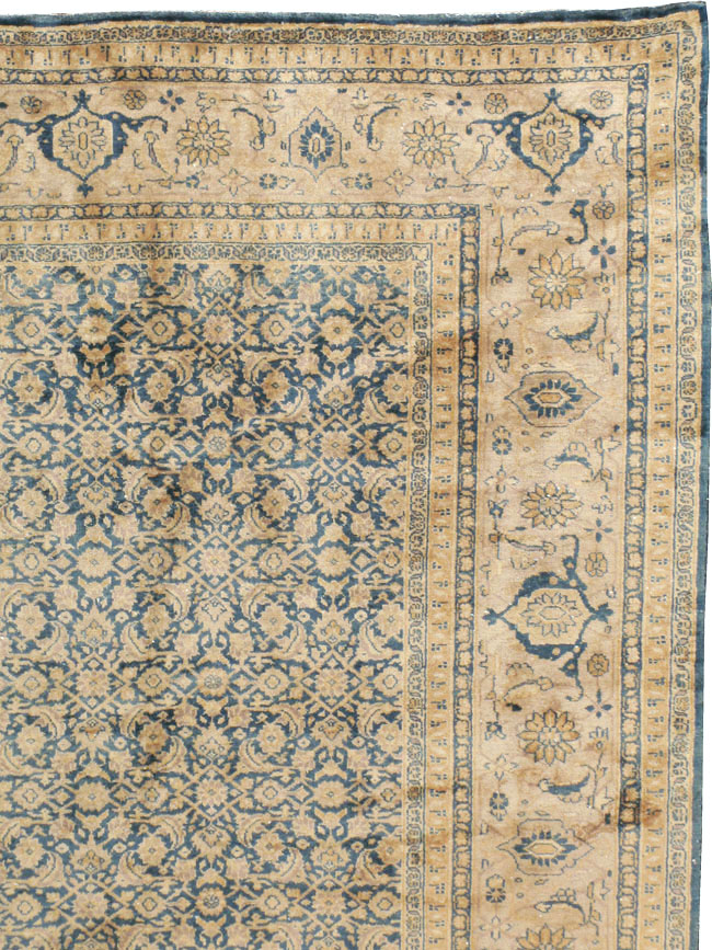 Antique Persian Mahal Carpet, No.22475 - Gsblank