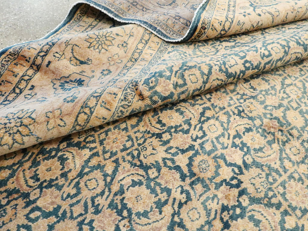 Antique Persian Mahal Carpet, No.22475 - Gsblank