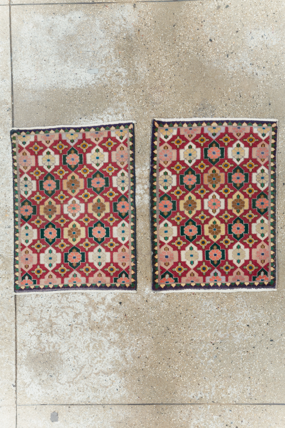 Vintage Persian Tabriz Rug (Pair: 2 of 2), No.22478 - Gsblank