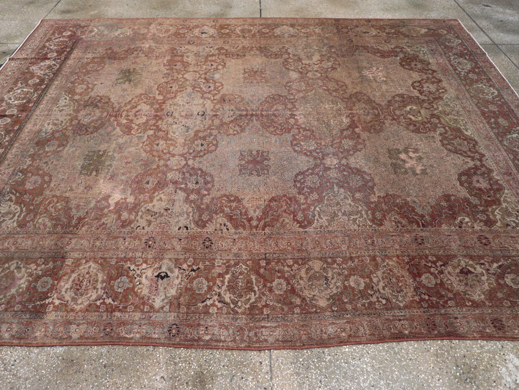 Antique Persian Isfahan Carpet, No.22505 - Gsblank