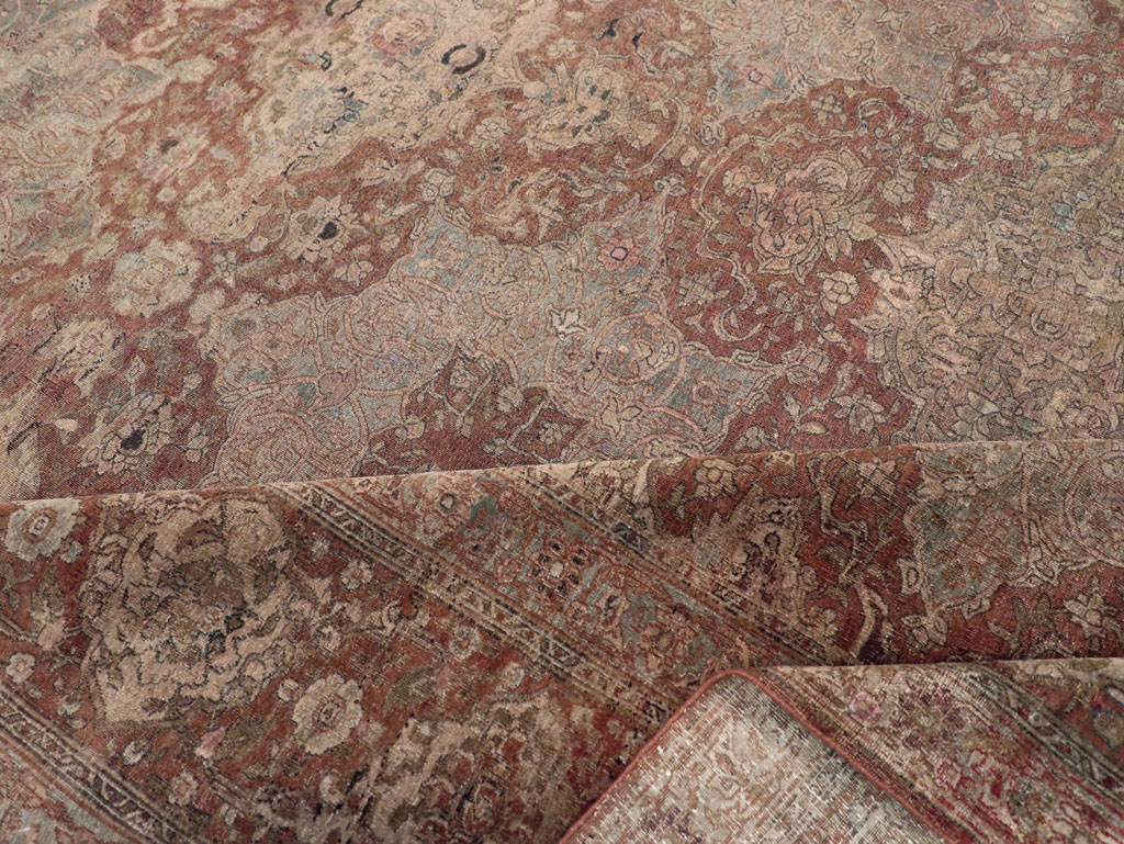 Antique Persian Isfahan Carpet, No.22505 - Gsblank