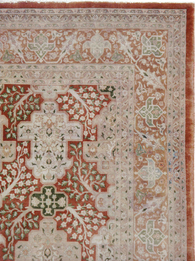 Vintage Persian Tabriz Carpet, No.22528 - Gsblank