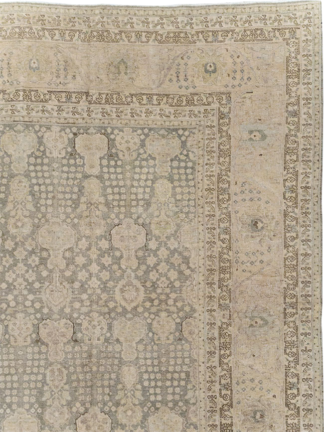 Antique Persian Tabriz Large Carpet, No.22547 - Gsblank