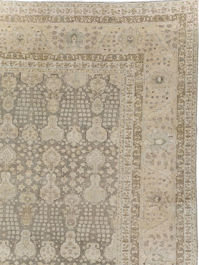 Antique Persian Tabriz Large Carpet, No.22547 - Gsblank