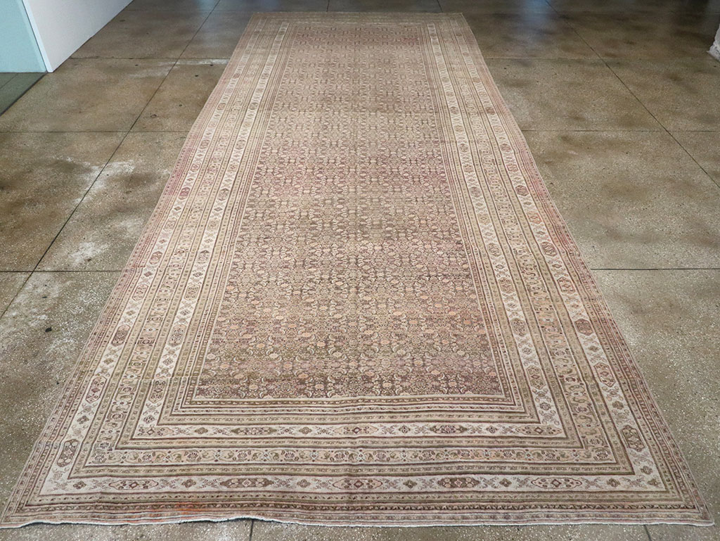 Antique Persian Dorokhsh Carpet, No.22559 - Gsblank