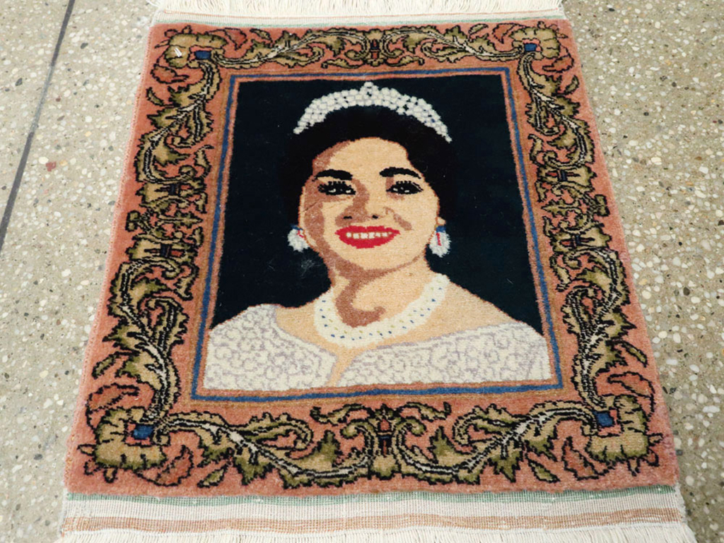 Vintage Persian Tabriz Pictorial Rug, No.22590 - Gsblank