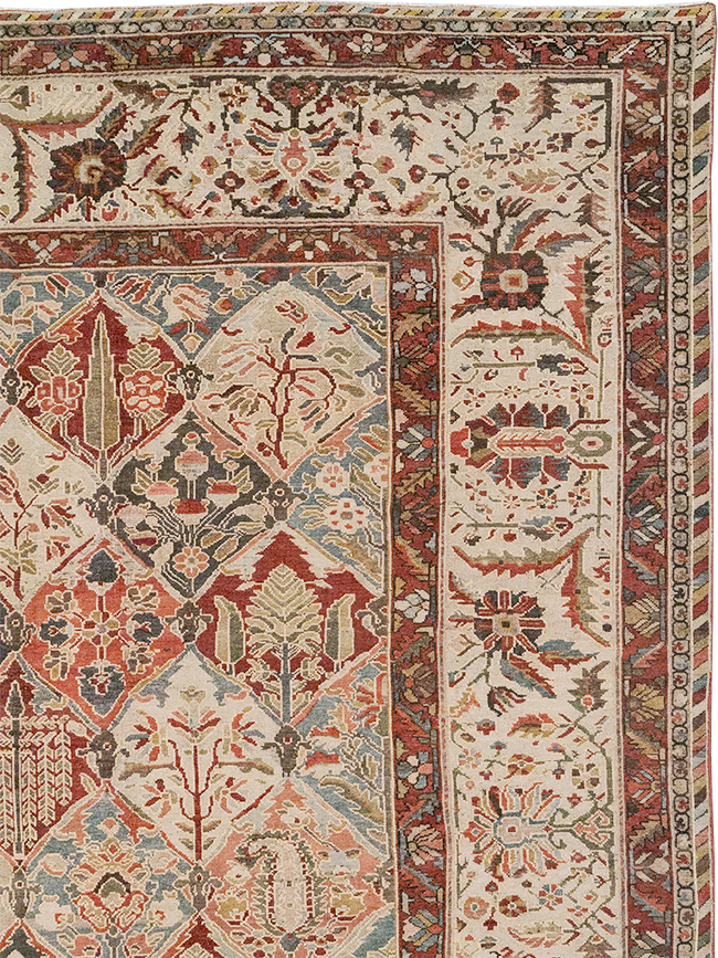 Antique Persian Bakhtiari Large Carpet, No.22602 - Gsblank
