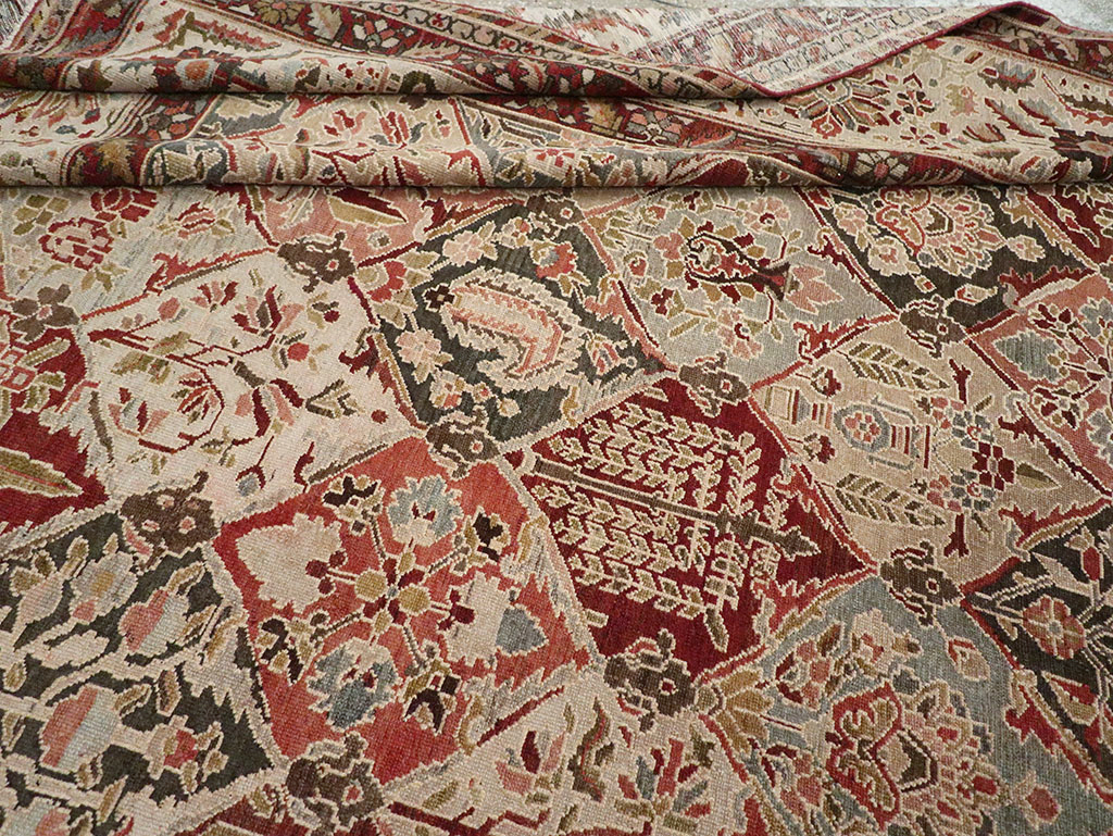 Antique Persian Bakhtiari Large Carpet, No.22602 - Gsblank