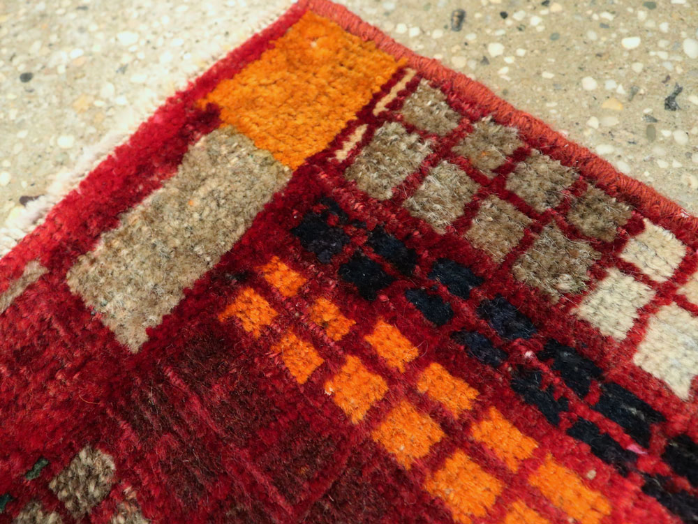 Vintage Persian Gabbeh Rug, No.22620 - Gsblank