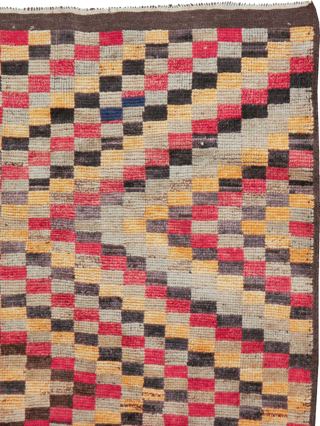 Vintage Turkish Anatolian Accent Rug, No.22644 - Gsblank