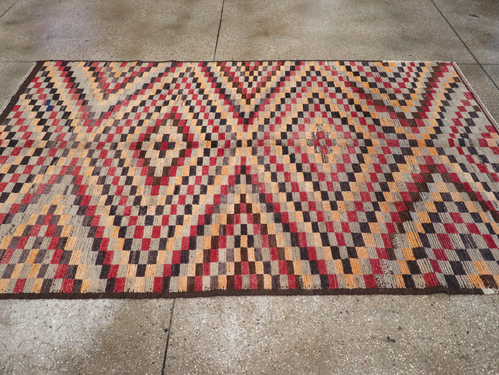 Vintage Turkish Anatolian Accent Rug, No.22644 - Gsblank