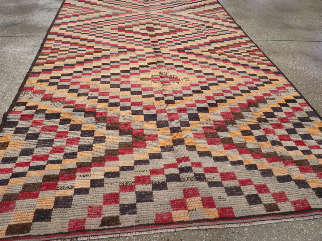 Vintage Turkish Anatolian Accent Rug, No.22644 - Gsblank