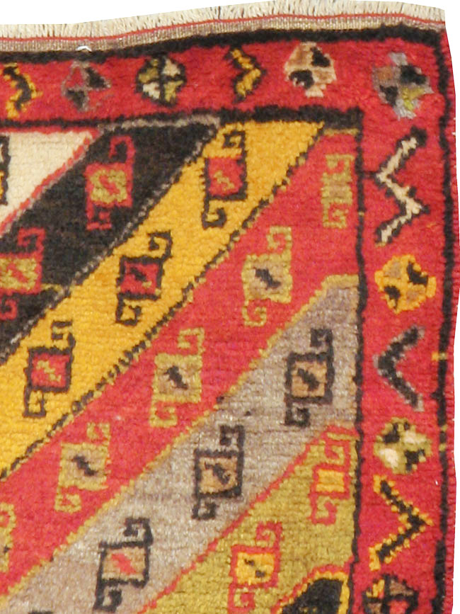 Vintage Turkish Anatolian Rug, No.22648 - Gsblank