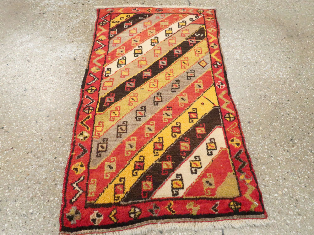 Vintage Turkish Anatolian Rug, No.22648 - Gsblank