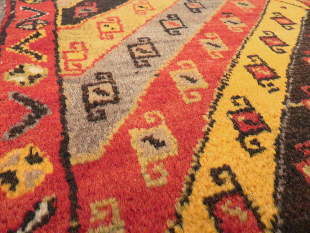 Vintage Turkish Anatolian Rug, No.22648 - Gsblank