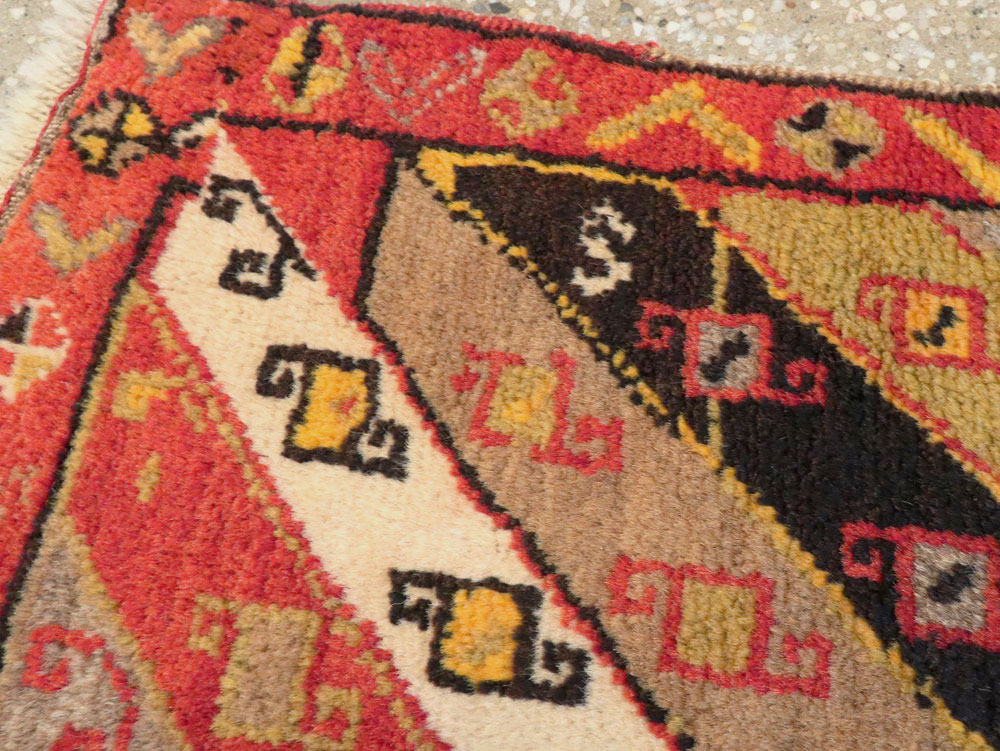 Vintage Turkish Anatolian Rug, No.22648 - Gsblank