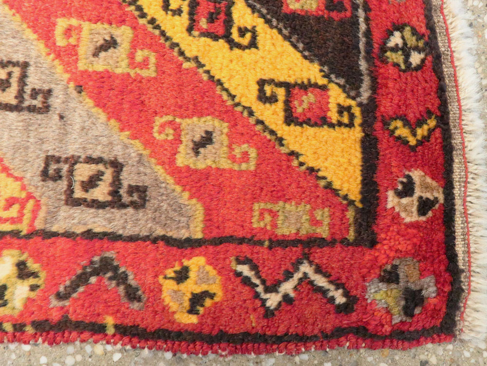 Vintage Turkish Anatolian Rug, No.22648 - Gsblank