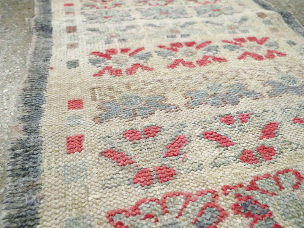 Vintage Turkish Anatolian Throw Rug, No.22649 - Gsblank