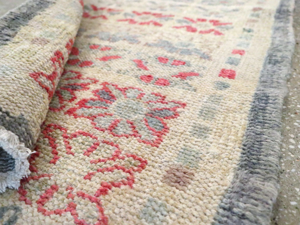 Vintage Turkish Anatolian Throw Rug, No.22649 - Gsblank