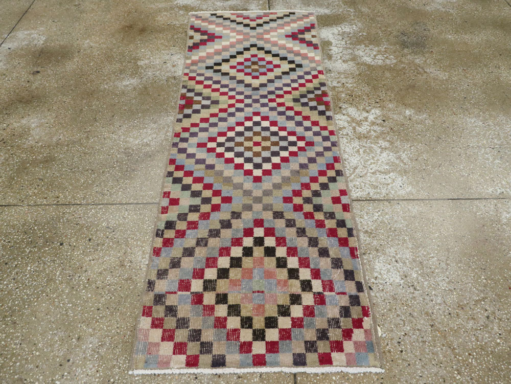 Vintage Turkish Anatolian Small Runner, No.22657 - Gsblank