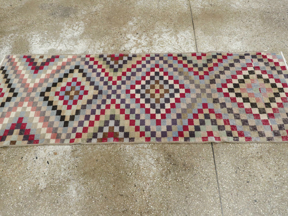 Vintage Turkish Anatolian Small Runner, No.22657 - Gsblank