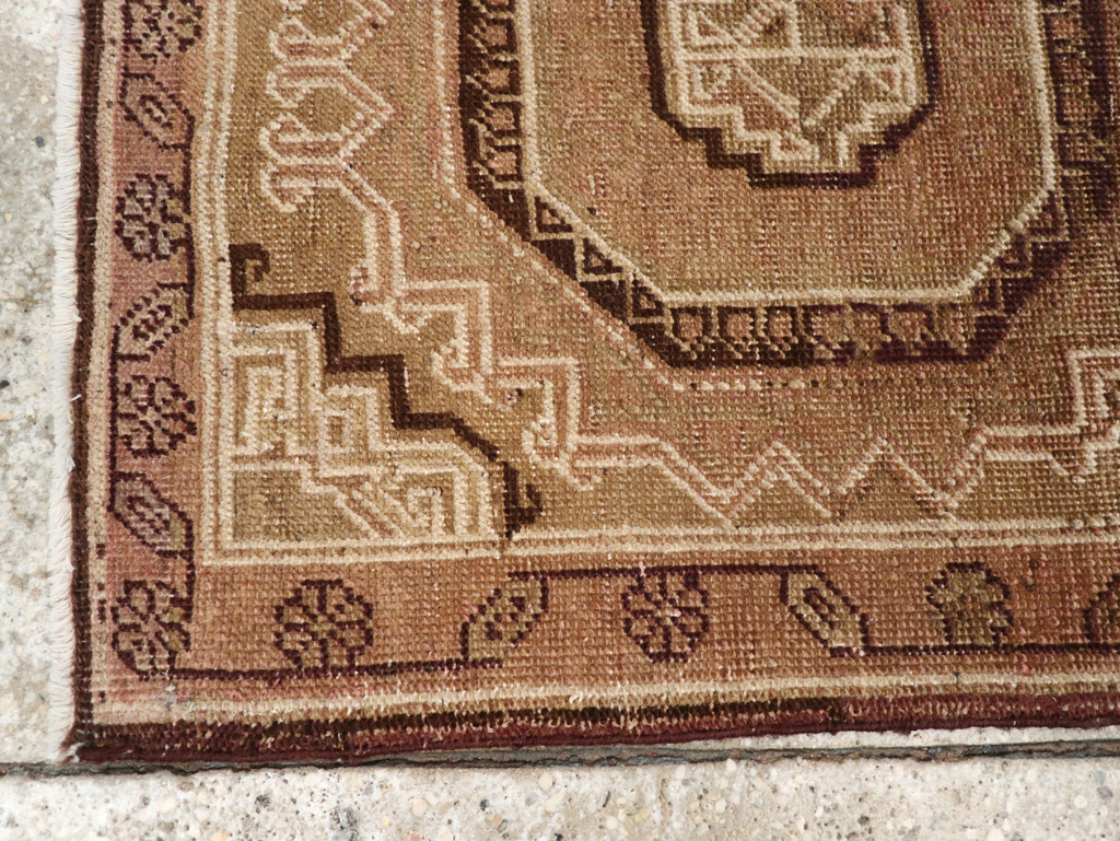 Antique Khotan Rug, No.22674 - Gsblank