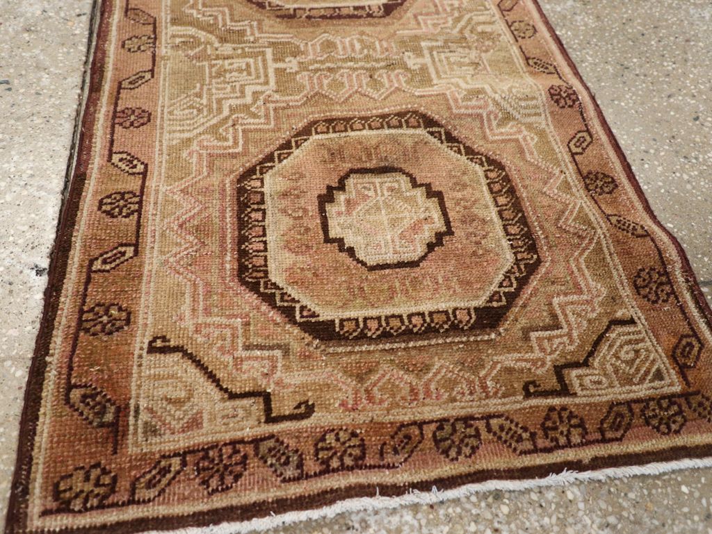 Antique Khotan Rug, No.22674 - Gsblank