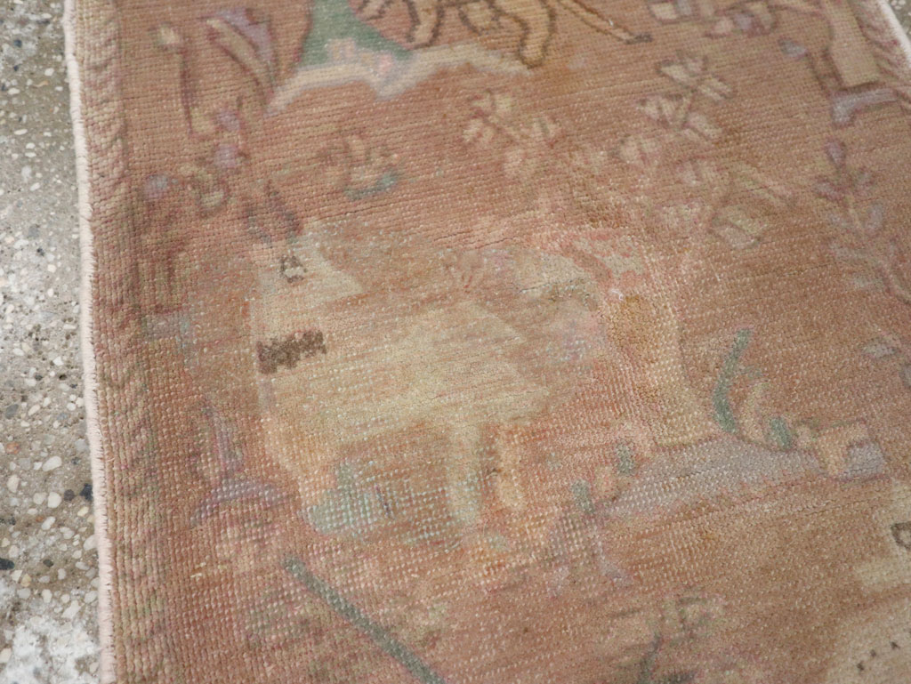 Vintage Persian Tabriz Pictorial Rug, No.22675 - Gsblank