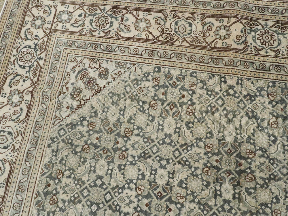 Antique Persian Tabriz Carpet, No.22693 - Gsblank