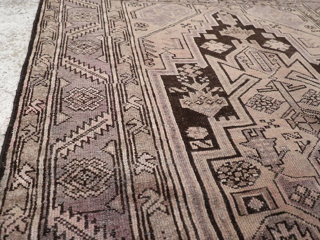 Vintage Persian Malayer Accent Rug, No.22699 - Gsblank