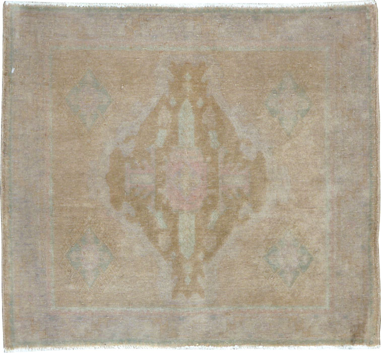 Vintage Persian Shiraz Rug (Pair: 2 of 2), No.22706 - Gsblank