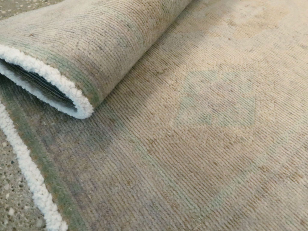 Vintage Persian Shiraz Rug (Pair: 2 of 2), No.22706 - Gsblank