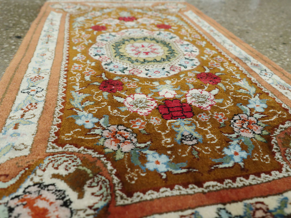 Vintage Persian Quom Silk Rug, No.22707 - Gsblank