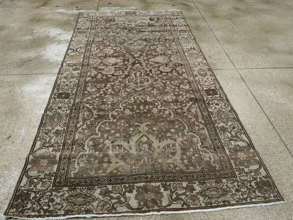 Antique Persian Bakhtiari Rug, No.22712 - Gsblank