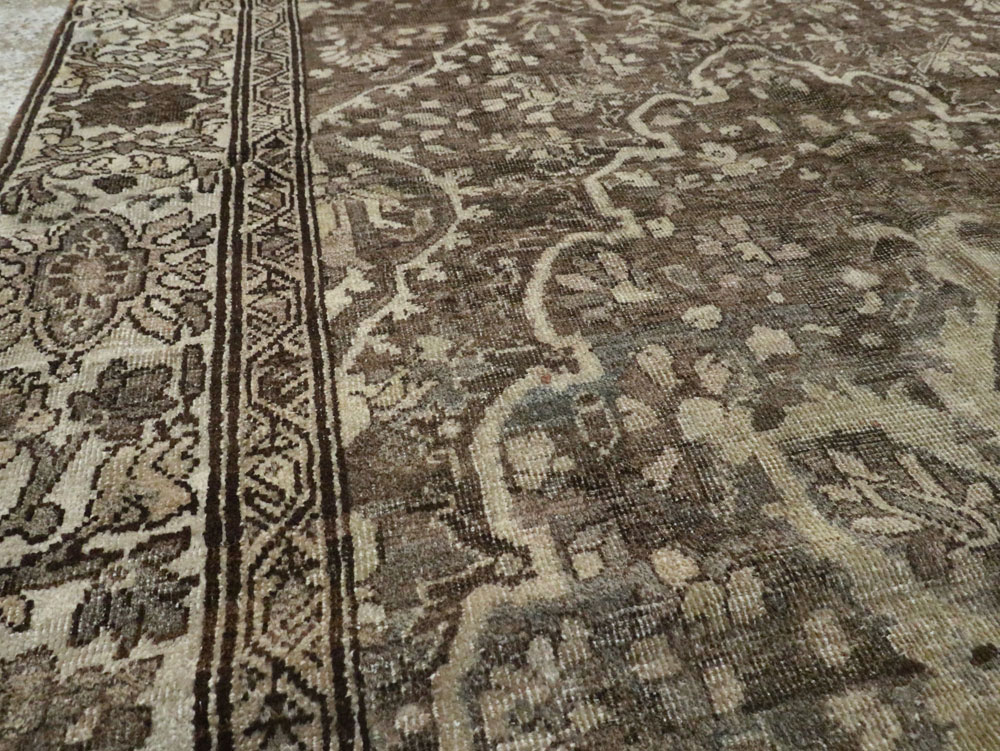 Antique Persian Bakhtiari Rug, No.22712 - Gsblank