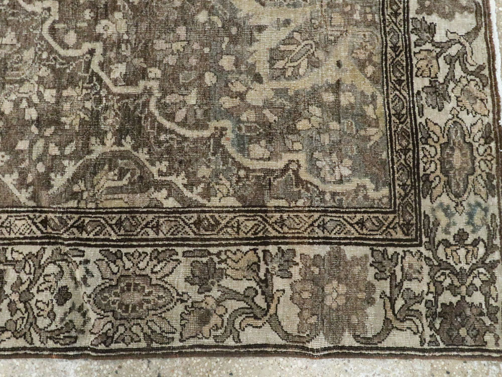 Antique Persian Bakhtiari Rug, No.22712 - Gsblank