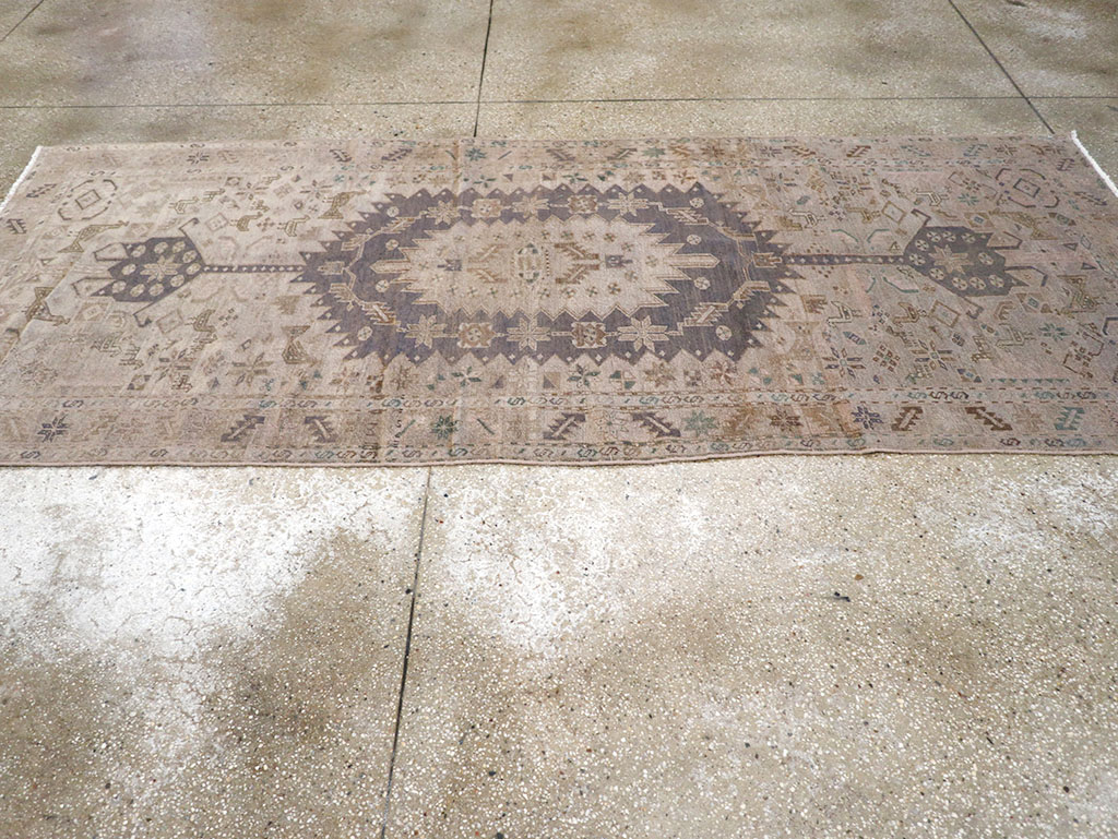 Vintage Persian Malayer Gallery Rug, No.22718 - Gsblank