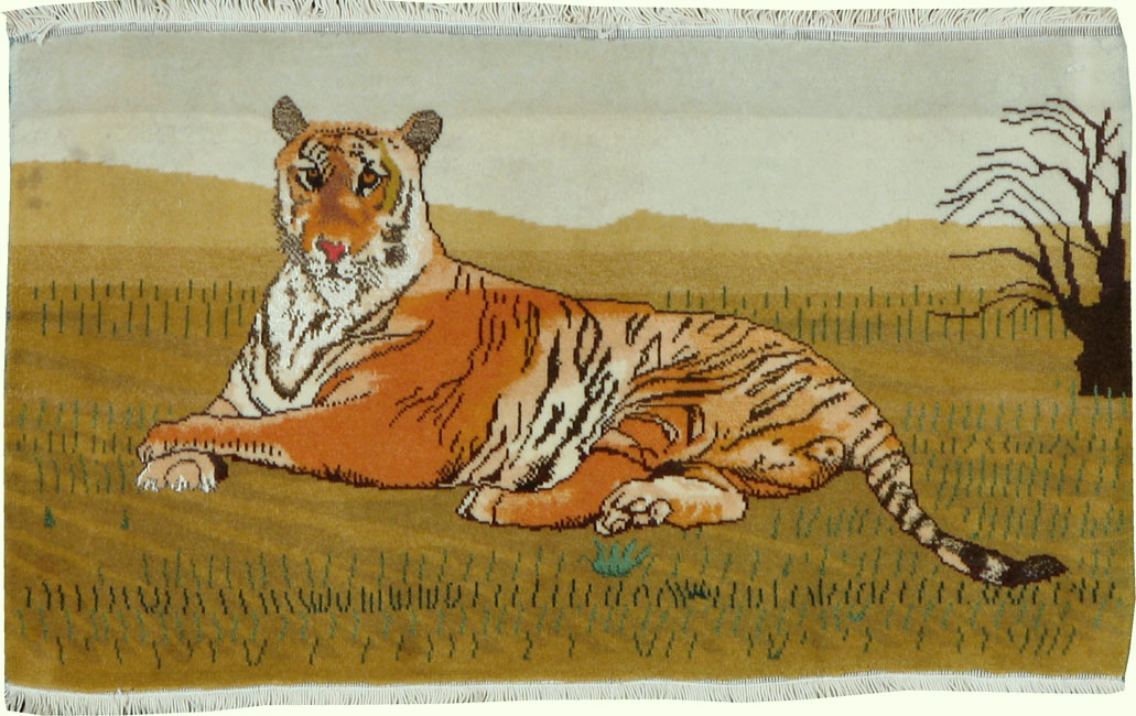 Vintage Persian Tabriz Pictorial Rug, No.22725 - Gsblank