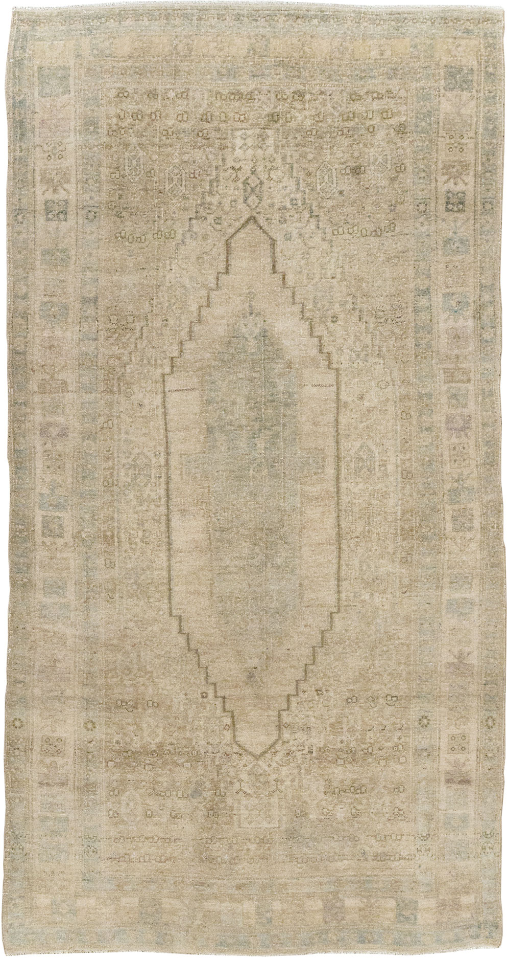 Vintage Persian Bidjar Accent Rug, No.22726 - Gsblank
