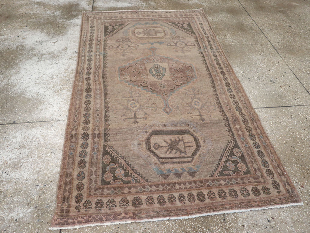Vintage Persian Malayer Accent Rug, No.22739 - Gsblank