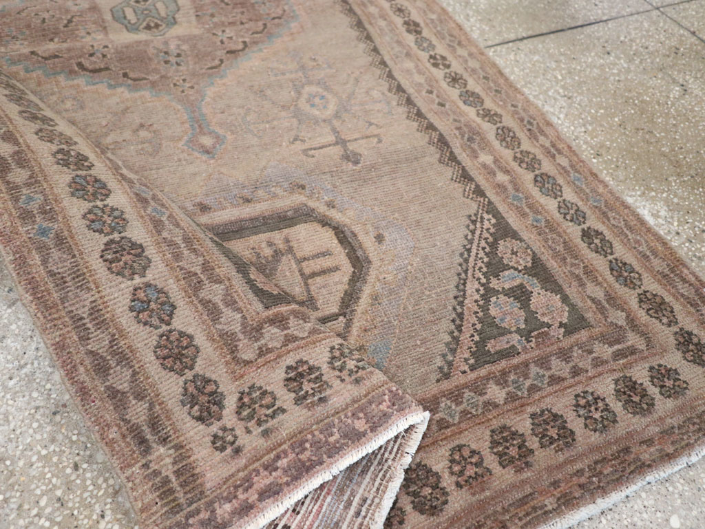 Vintage Persian Malayer Accent Rug, No.22739 - Gsblank