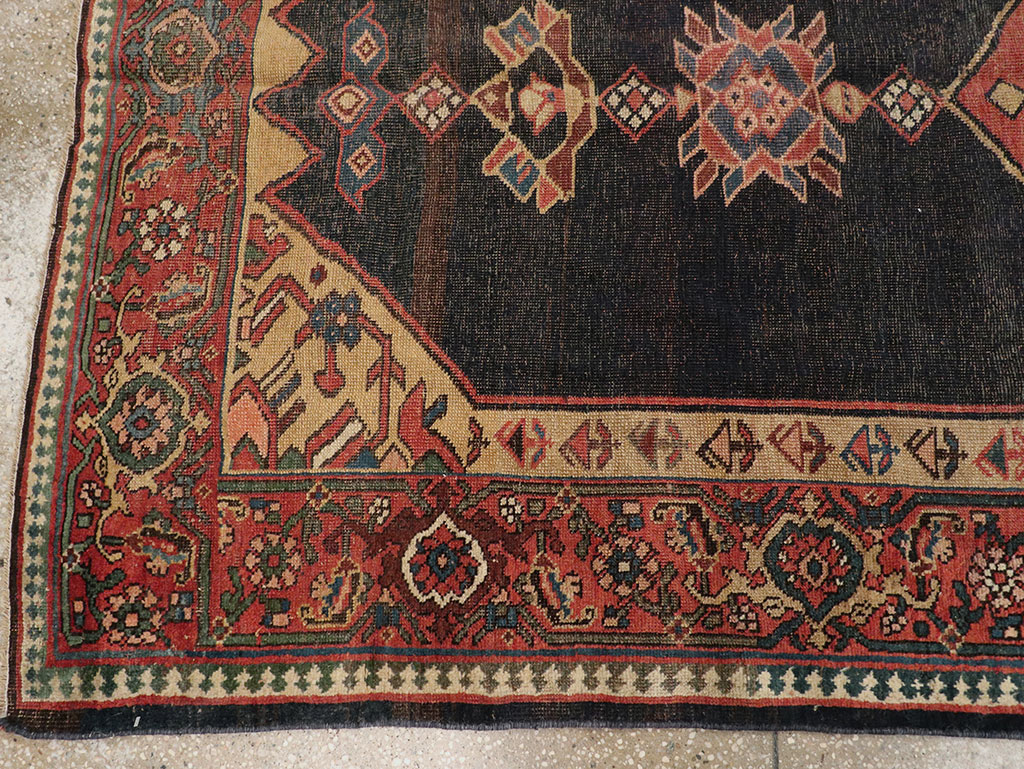 Antique Persian Bidjar Rug, No.22755 - Gsblank