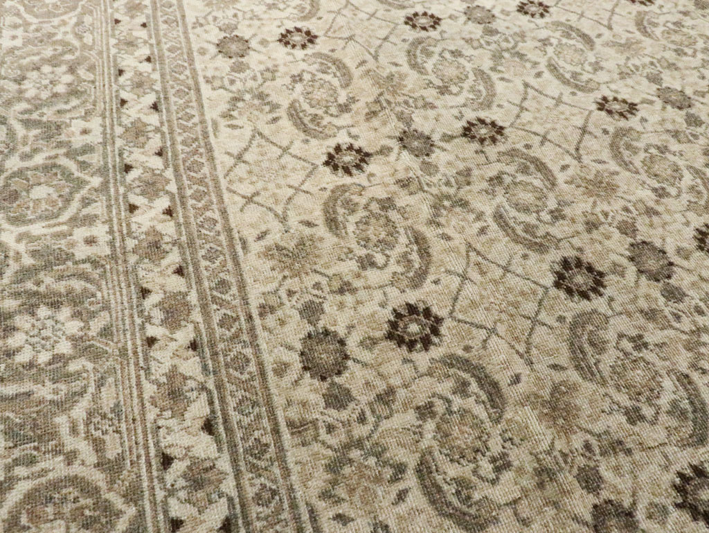 Antique Persian Tabriz Carpet, No.22790 - Gsblank