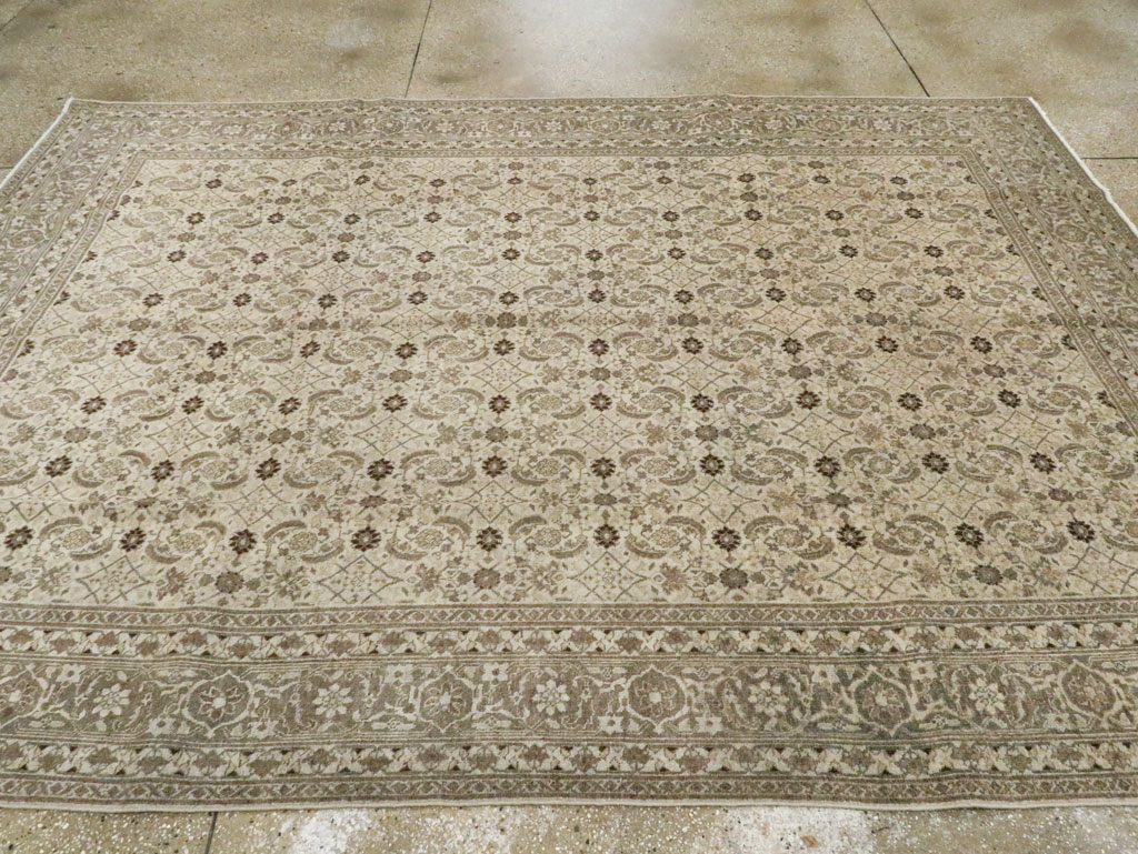 Antique Persian Tabriz Carpet, No.22790 - Gsblank